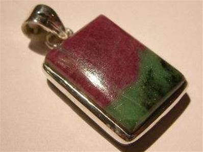 RUBY IN ZOISITE PENDANT 16G 4CM PENMAR4