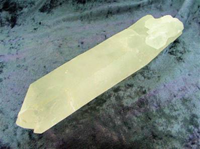 LASER QUARTZ POINT SPECIMEN.   SP5867