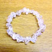 ELASTICATED OPALITE CLUSTER CHIP BRACELET.   SPR14291BR