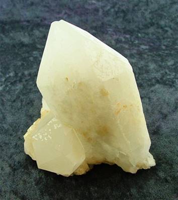 CANDLE QUARTZ CLUSTER SPECIMEN (MADAGASCAR). SP4786