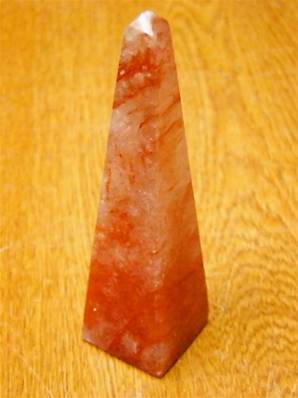 HEMATITE IN QUARTZ OBILISK. SP8539POL