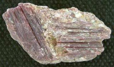 RUBELLITE CRYSTAL SPECIMEN. 94 X 56 X 38MM APROX. 240g. SP1558