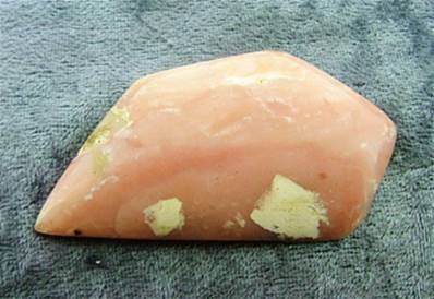 SLICED PINK OPAL DOME POLISHED PEBBLE SPECIMEN. SP5439POL