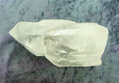 LASER QUARTZ POINT SPECIMEN.   SP5700