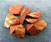 RED JASPER CRYSTAL CHIPS. SPR7919