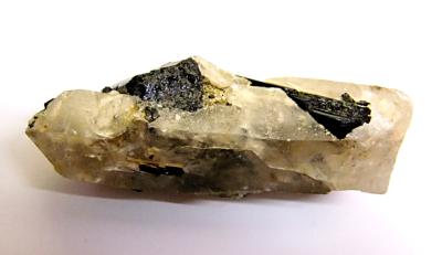 BLACK TOURMALINE CRYSTALS IN A SMOKEY QUARTZ POINT SPECIMEN.   SP10851