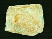 AQUAMARINE ROUGH CRYSTAL SPECIMEN. 87 X 62 X 66MM APROX. 500g. SP1840