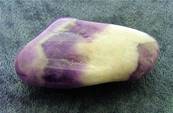 CHEVRON AMETHYST POLISHED PEBBLE SPECIMEN. SP8408POL