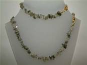 GREEN RUTILE GEM CHIP 18" NECKLACE & 7" BRACELET TWO PIECE SET. SET = 42g. SPR696