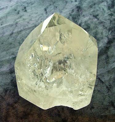 BRAZILIAN QUARTZ POLISHED POINT. SP5490POL