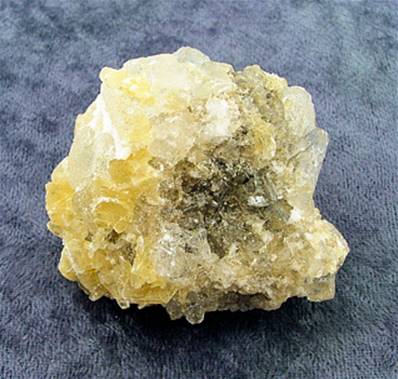 HALITE (ROCK SALT) ROUGH CRYSTAL SPECIMEN. SP7480