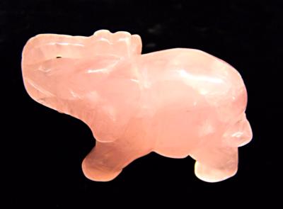 ELEPHANT CARVING IN ROSE QUARTZ.   SP9982POL