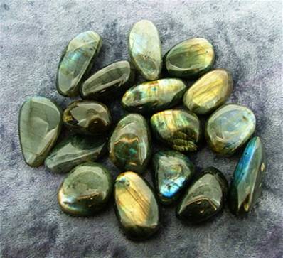 LABRADORITE POLISHED PEBBLES.   SPR5825POL