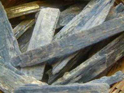 KYANITE - blue blade 3.5-5cm KYAN05