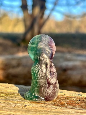 &#127764;&#127769; Moon Gazing Hare &#127764;&#127769; in Flourite   4.8x2.4cm.   SPR14912POL 