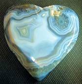 LARGE AGATE HEART BLUE / GREY IN COLOUR.   SP1981SHLF