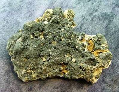 SPHALERITE WITH PYRITE ON FELDSPAR MATRIX. SP4208