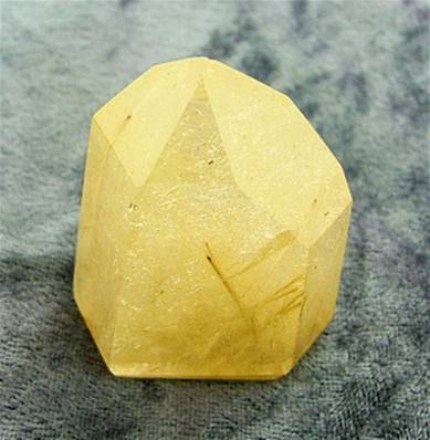 POLISHED GOLDEN RUTILATED QUARTZ POINT. SP6564POL