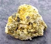 QUARTZ WITH SPHALERITE CRYSTAL FORMATIONS ON PYRITE MATRIX. SP8891