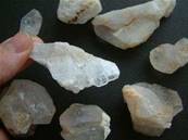 QUARTZ POINTS MOROCCAN 500g bag. QUARMOROC500g