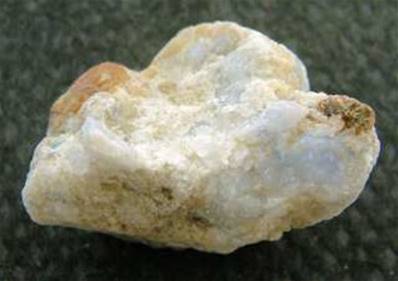 HACKMANITE CRYSTAL SPECIMEN (RUSSIA). SP3030
