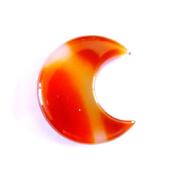 GEMSTONE CRESCENT MOON CARVING IN CARNELIAN.   SPR14072POL