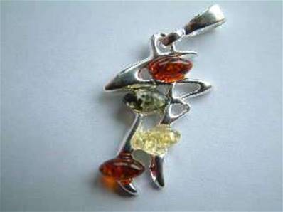 THREE COLOUR AMBER PENDANT- BM2H011002