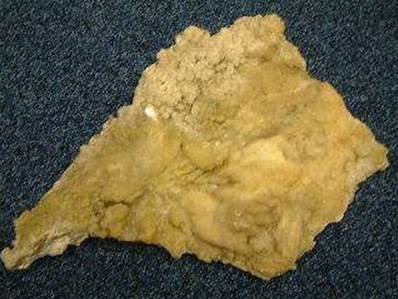 CALCITE MATRIX PLATE. 30 X 20 X 6CM APROX. 1.5Kg. 1008A