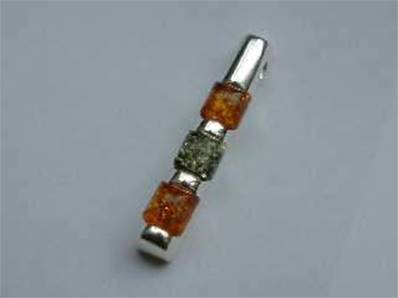 GOLDEN and GREEN AMBER BAR PENDANT. BM2G037002