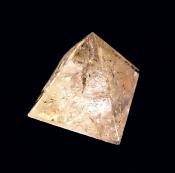 QUARTZ PYRAMID 'A' GRADE.   SP11348POL