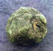 EMERALD POLISHED NODULE SPECIMEN. SP82512POL