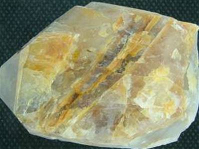 'JACARE' IRON HYDRATE CATHEDRAL / ELESTIAL QUARTZ POINT. 165 X 110 X 60MM APROX. 1.626Kg. SP564