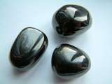 ANTHRACITE POLISHED PEBBLES & PALMSTONES