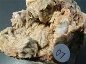 BARYTES AND QUARTZ SPECIMEN. SP07