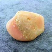 PERUVIAN ROSE OPAL POLISHED PEBBLE. SP7781POL