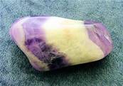 CHEVRON AMETHYST POLISHED PEBBLE SPECIMEN. SP8408POL