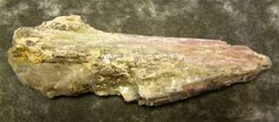 PINK TOURMALINE WITH MICA SPECIMEN. 150 X 47 X 21MM APROX. 145g.