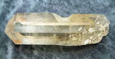 QUARTZ POINT SPECIMEN FEATURING KEY. SP3815