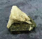 EPIDOTE IN QUARTZ SPECIMEN. SP5886