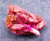 RED CRACKLE QUARTZ CLUSTER SPECIMEN. SP8660