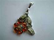 TWO COLOUR AMBER FLOWER PENDANT BM2H044002