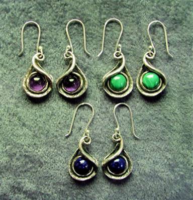 925 SILVER PENDANT STYLE EARRINGS. E2945