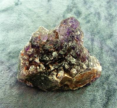 AMETHYST ELESTIAL CRYSTAL SPECIMEN. SP6591