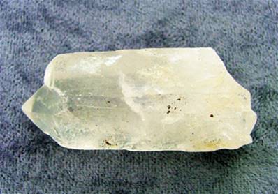 COMPANION QUARTZ POINT SPECIMEN. SP7994