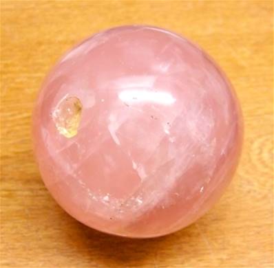 ROSE QUARTZ SPHERE. SP8774SHF