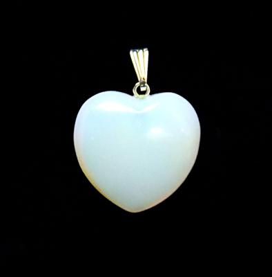 OPALITE MINI PUFF HEART PENDANT.   SPR13150PEND