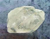 DOUBLE TERMINATED QUARTZ POINT SPECIMEN. SP5574