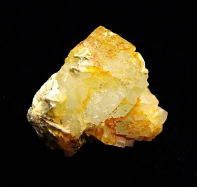 BLUE TOPAZ CRYSTAL WITH IMPERIAL TOPAZ GROWTH & MICA FORMATION.   SP10909