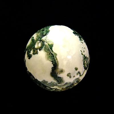 SPHERE IN MOSS AGATE.   SP13660POL