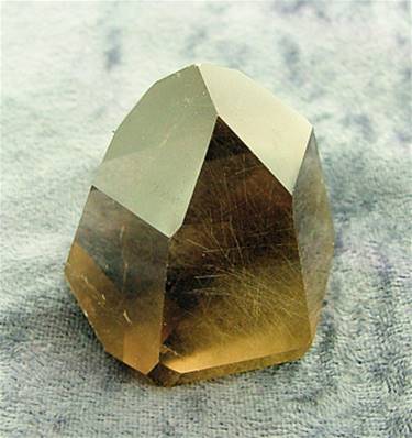 POLISHED GOLDEN RUTILATED QUARTZ POINT. SP6566POL